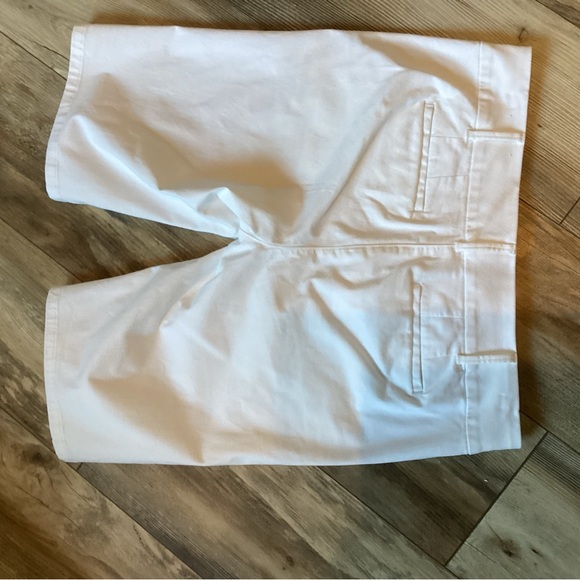 White Bermuda shorts Loft - Picture 3 of 4